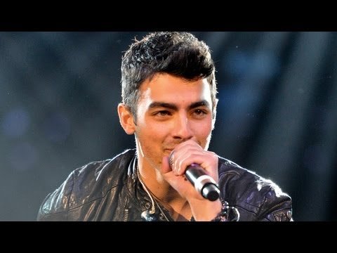 Joe Jonas Mentors Young Talent on THE NEXT