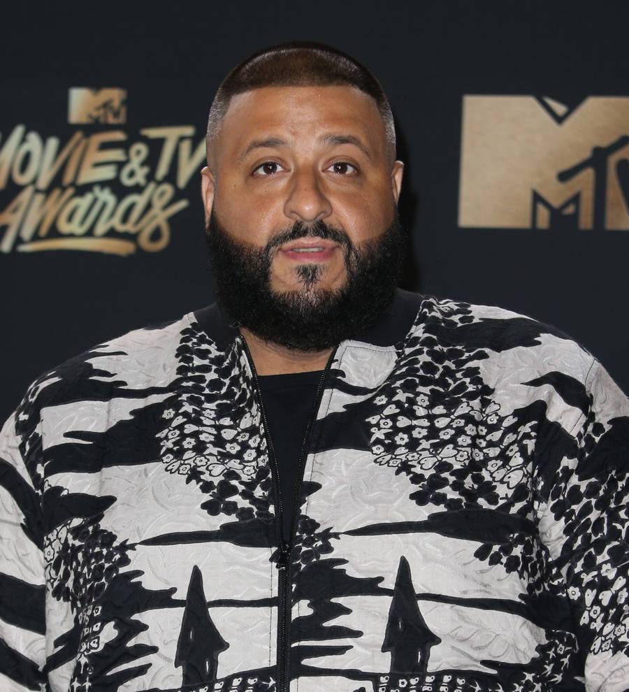 DJ Khaled crashes students' graduation ceremony
