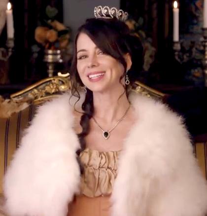 5 Reasons You Should Be Watching Comedy Central's "Another Period"!