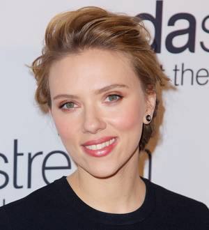 Scarlett Johansson hints at pregnancy in new interview