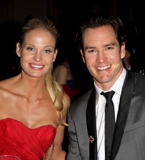 Mark-Paul Gosselaar weds