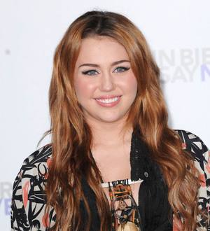 Miley Cyrus wants to do charity work in Indonesia