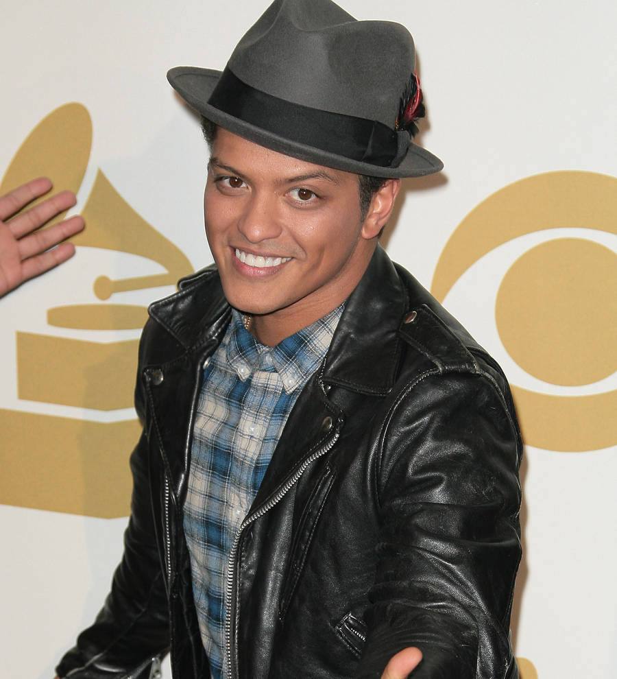 Bruno Mars producing TV comedy series