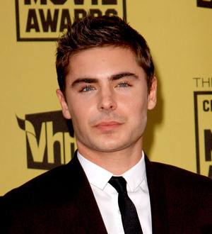 Zac Efron Wants to Sail the World