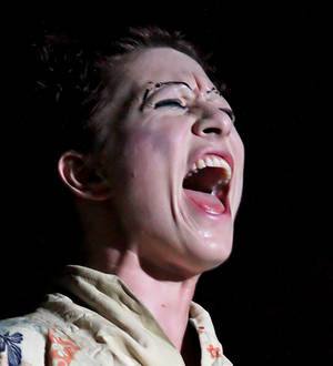 Amanda Palmer orders critics to leave Miley Cyrus alone