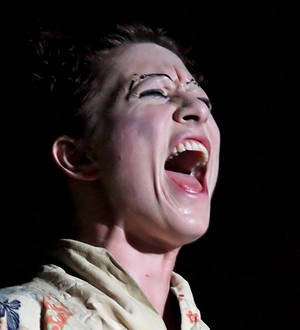 Amanda Palmer orders critics to leave Miley Cyrus alone
