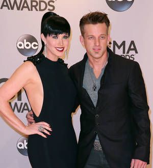 Thompson Square band members involved in Twin Shadow bus crash