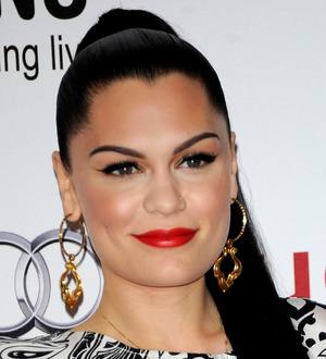 Jessie J scraps second concert as she battles virus