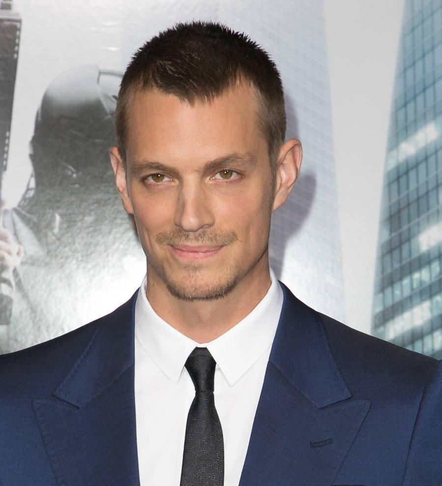 Joel Kinnaman opens up about bizarre wedding