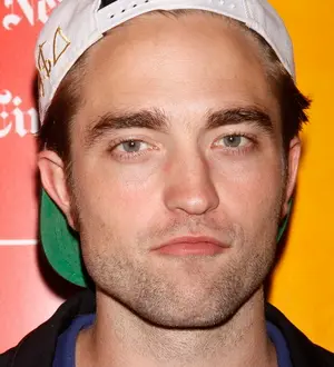 Robert Pattinson denies cancelling Twilight appearances