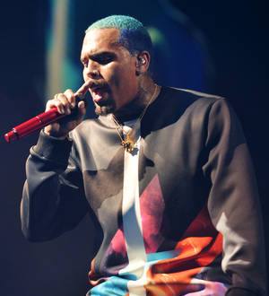 Police drop battery case against Chris Brown