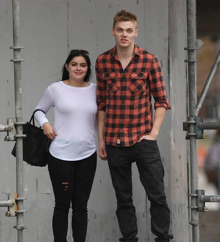Ariel Winter and Levi Meaden make red carpet debut