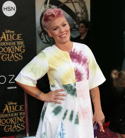 Christina Aguilera 'swung' at Pink while they were feuding