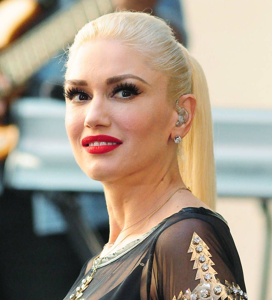 Gwen Stefani thrills bullied fan with magic concert moment