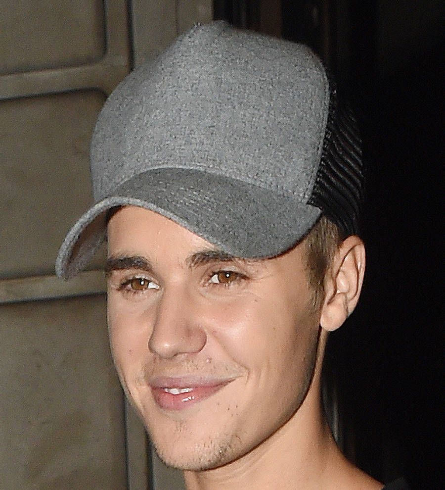 Justin Bieber stages charity gig in Canada