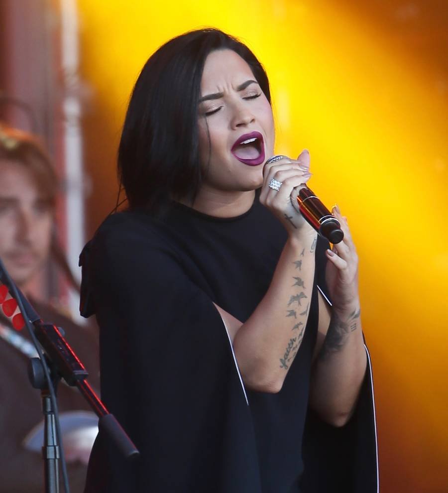 Demi Lovato urges LGBTQ community to stay strong following Orlando shooting