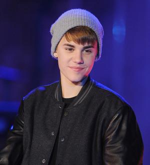 Bieber and Smith gift fans with New Year track