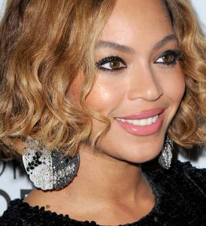 Beyonce and Jay Z bidding on Beverly Hills mansion - report