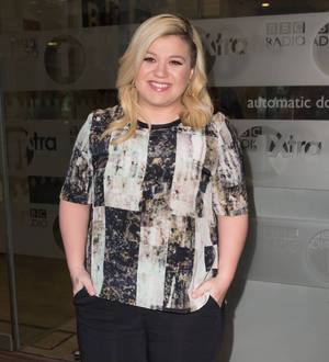 Kelly Clarkson's nanny is a huge fan of her flop American Idol film