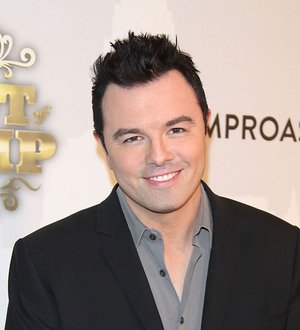 MacFarlane used Sinatra's microphone to record standards album