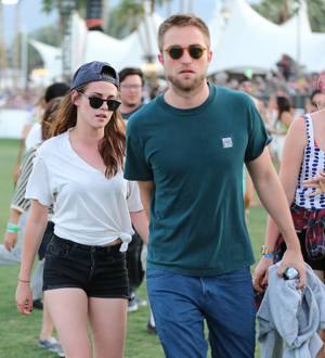Kristen Stewart and Robert Pattinson split - report
