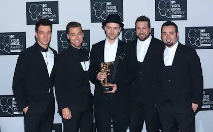 2013 MTV VMAs: A Chronology