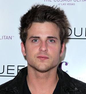 Jared Followill proposes to model girlfriend