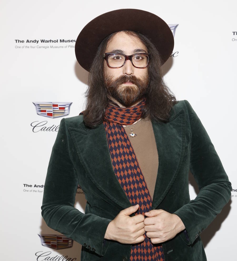 Sean Lennon recruits Willow Smith to record Carrie Fisher song