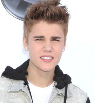 Justin Bieber injures hip