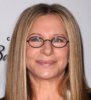 Barbra Streisand returning to director's chair