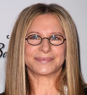 Barbra Streisand returning to director's chair