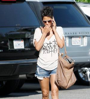 Halle Berry almost re-broke foot on movie set