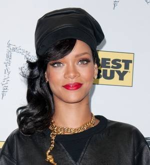 Rihanna loses movie role to pop rival Rita Ora
