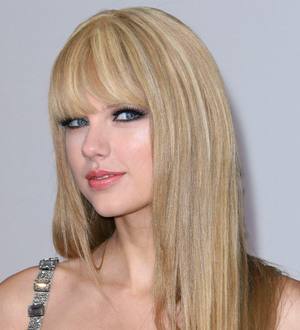Taylor Swift Loves Living Alone