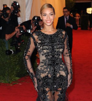 Beyonce & Carole King to join Alicia Keys at 2012 Black ball