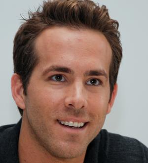 Ryan Reynolds Fought Claustrophobia Fear for Buried