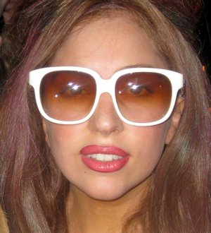 Lady Gaga to receive John Lennon award