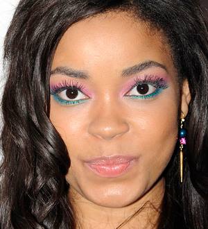Dionne Bromfield teary as she admires tributes to late godmother Winehouse