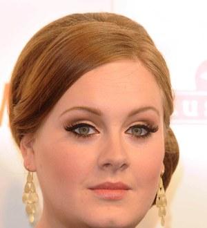 Adele using vocal exercises to restore voice