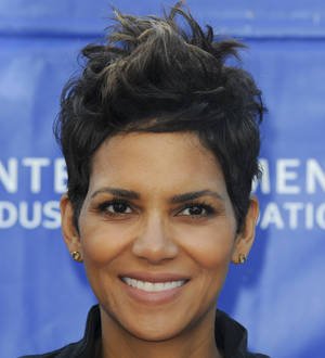 Halle Berry to play an astronaut in Spielberg's new TV drama