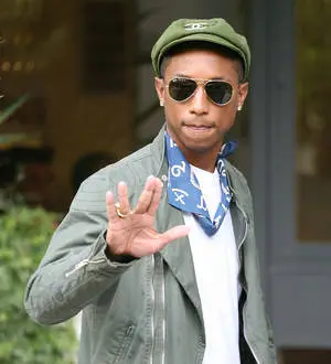 Pharrell Williams emotional after meeting Leonard Nimoy