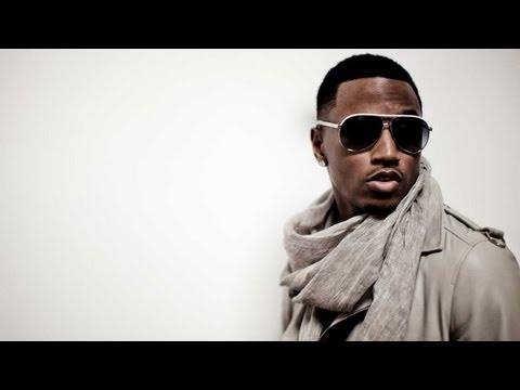 Trey Songz on Touring with Jay-Z and B-Ball with Bieber - STUDIO SECRETS