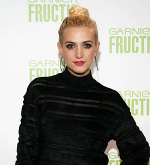 Ashlee Simpson to launch her first adult clothing line