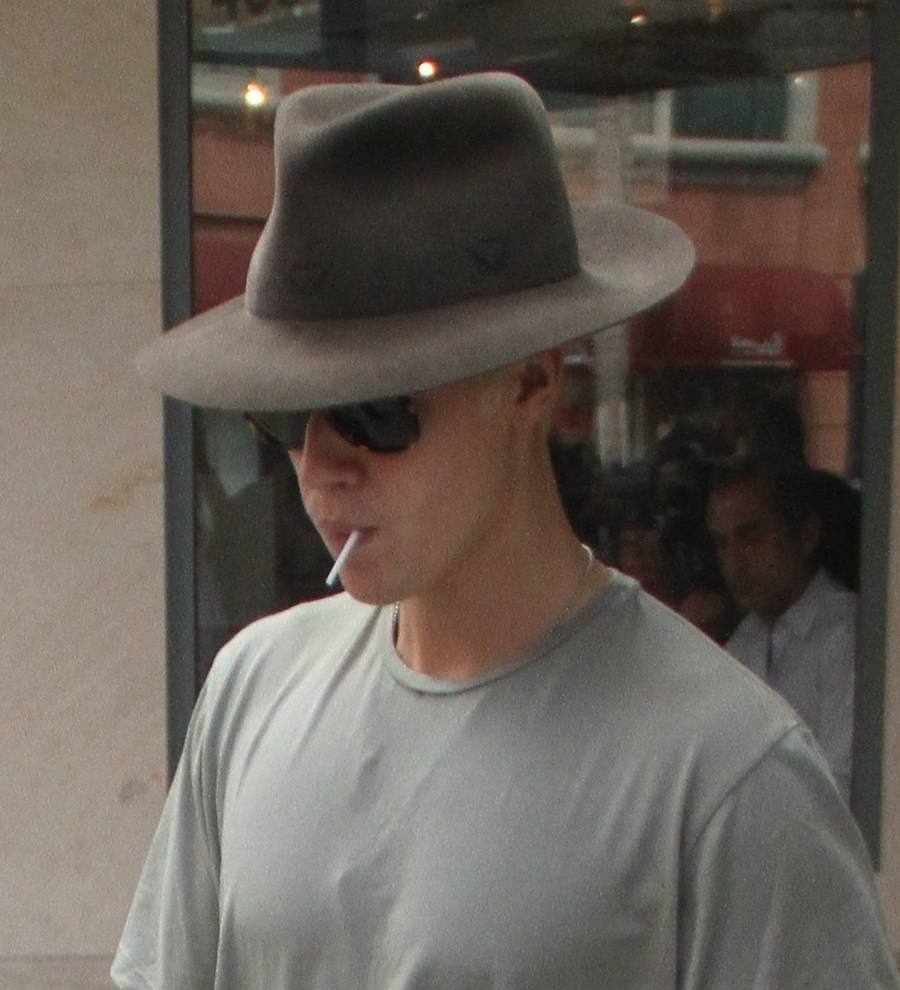 Justin Bieber walks out on radio interview