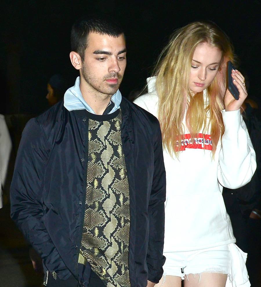 Joe Jonas and Sophie Turner get steamed up in Mexico