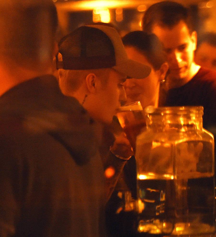 Justin Bieber sparks romance rumours in London