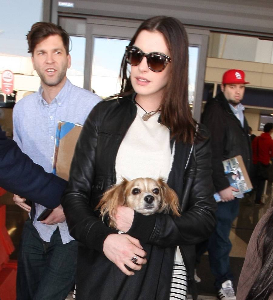Anne Hathaway Speaks Out Against Parental Leave Laws in Powerful Speech