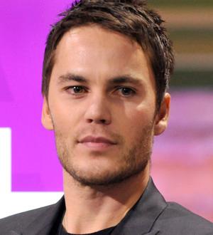 Taylor Kitsch studied with Civil War experts for John Carter role