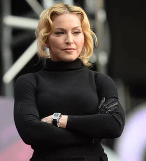 Madonna apologises for controversial civil rights photos
