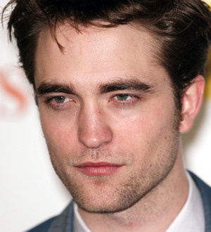 Robert Pattinson's rep laughs off album rumours